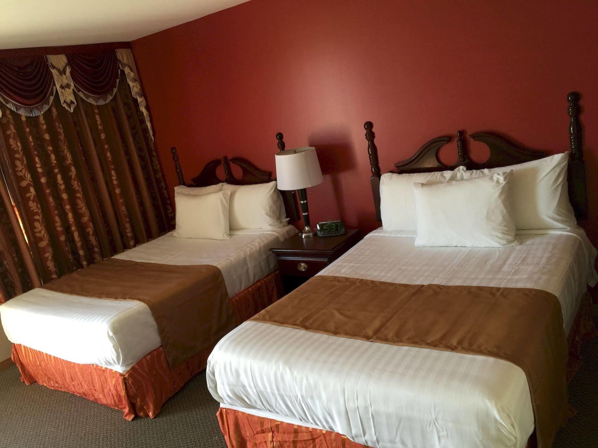 Masterson'S Motel Greater Napanee Εξωτερικό φωτογραφία